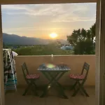 Climatise Avec Terrasse Coucher De Soleil Menage Compris Pour 2 A 3 Personnes Dans Un Parc Calme Avec Double Piscine Au Sel Et Parking Prive Protege Proche Et Port