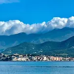 Climatise Avec Terrasse Coucher De Soleil Menage Compris Pour 2 A 3 Personnes Dans Un Parc Calme Avec Double Piscine Au Sel Et Parking Prive Protege Proche Et Port Saint-Florent (Corsica)