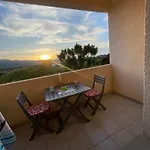 Climatise Avec Terrasse Coucher De Soleil Menage Compris Pour 2 A 3 Personnes Dans Un Parc Calme Avec Double Piscine Au Sel Et Parking Prive Protege Proche Et Port Apartment *