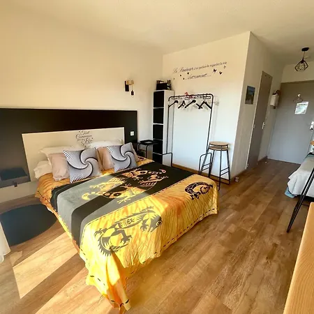 Διαμέρισμα Climatise Avec Terrasse Coucher De Soleil Menage Compris Pour 2 A 3 Personnes Dans Un Parc Calme Avec Double Piscine Au Sel Et Parking Prive Protege Proche Et Port Saint-Florent (Corsica)