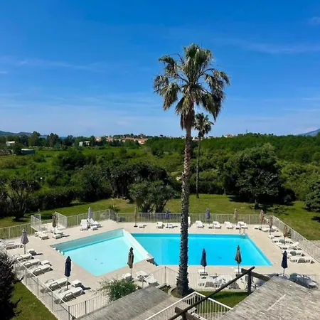 Apartamento Climatisé Avec Terrasse Coucher De Soleil Ménage Compris Pour 2 à 3 Personnes Dans Un Grand Parc Arboré Au Calme Avec Double Piscine Au Sel Et Parking Privé Protégé Saint-Florent (Corsica)