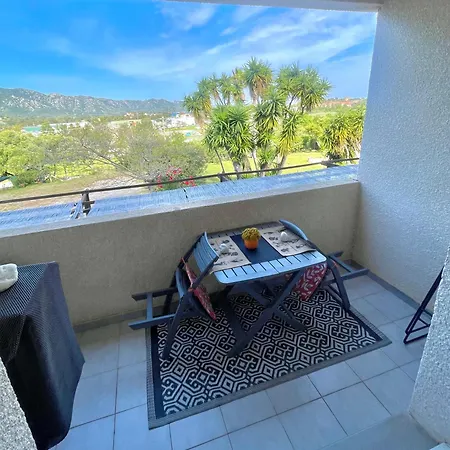 Apartamento Climatisé Avec Terrasse Coucher De Soleil Ménage Compris Pour 2 à 3 Personnes Dans Un Grand Parc Arboré Au Calme Avec Double Piscine Au Sel Et Parking Privé Protégé *