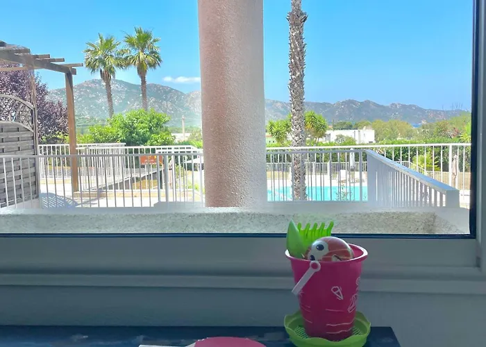 Studio Climatise Avec Terrasse Coucher De Soleil Menage Compris Pour 2 A 3 Personnes Dans Un Parc Calme Avec Double Piscine Au Sel Et Parking Prive Protege Proche Mer Et Port