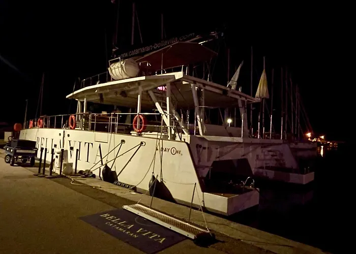 Florent Terrasse 2 A 3 Personnes Calme Avec Piscine Au Sel *