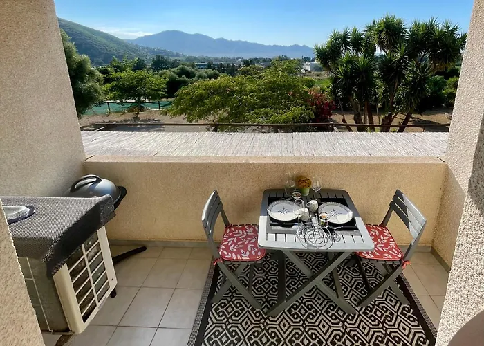 Studio Climatise Avec Terrasse Coucher De Soleil Menage Compris Pour 2 A 3 Personnes Dans Un Parc Calme Avec Double Piscine Au Sel Et Parking Prive Protege Proche Mer Et Port Saint-Florent (Corsica)