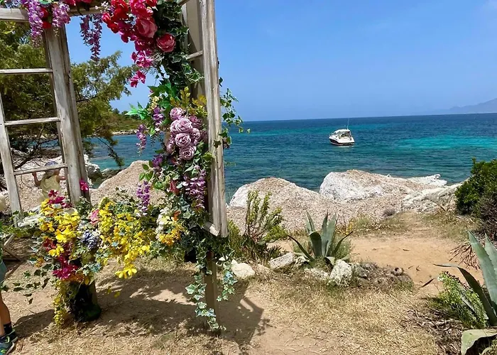 Διαμέρισμα Studio Climatise Avec Terrasse Coucher De Soleil Menage Compris Pour 2 A 3 Personnes Dans Un Parc Calme Avec Double Piscine Au Sel Et Parking Prive Protege Proche Mer Et Port *